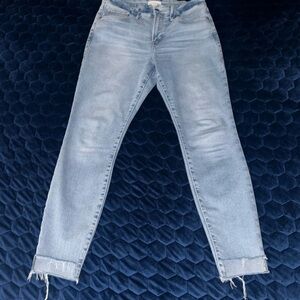 Good American Light Wash Skinny Jeans with Raw Hem